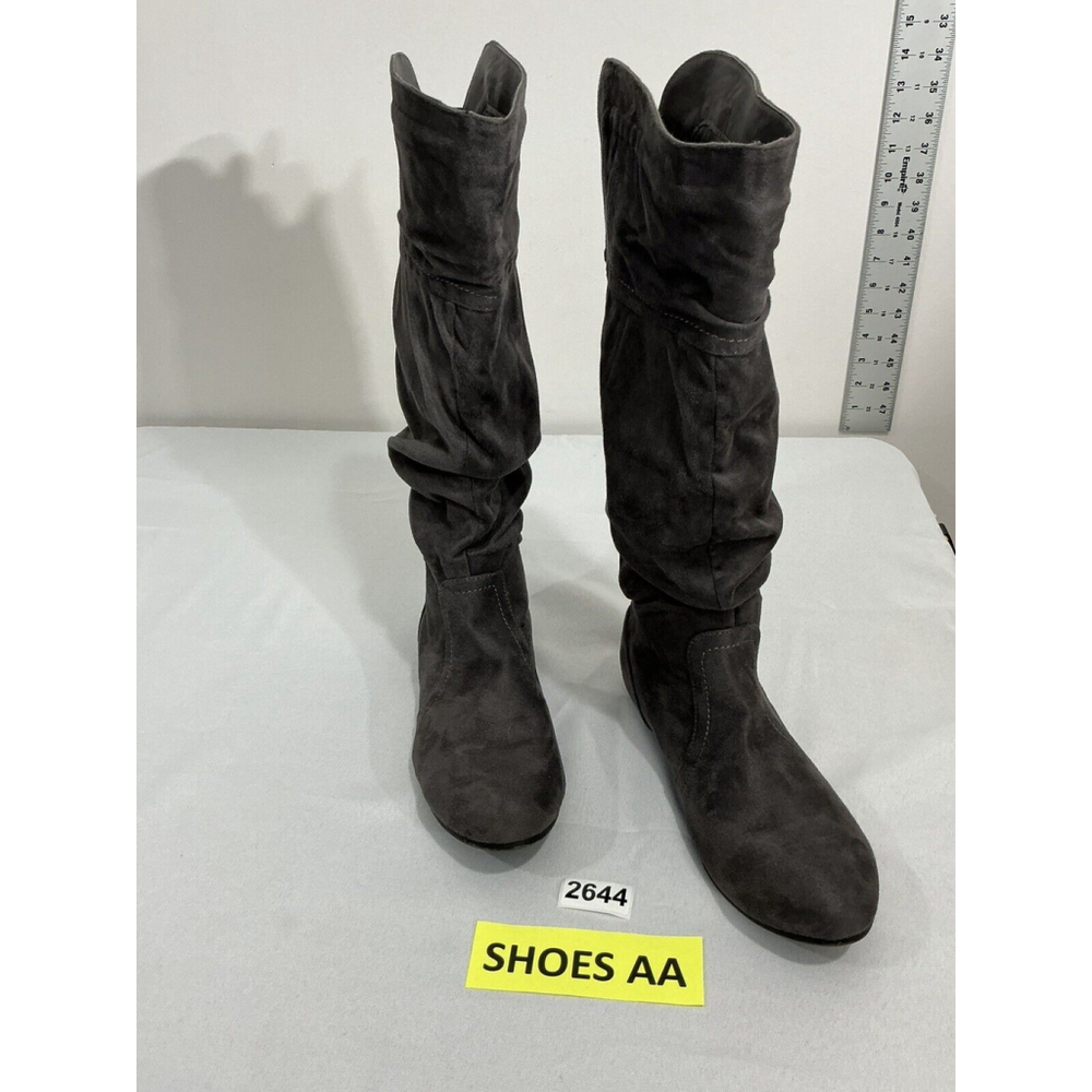 Womans Room Of Fashion 8.5 Gray Faux Suede Tall Pull On Boots Scrunched